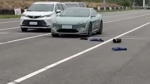 Testing cars reaction to sudden pedestrian appearance