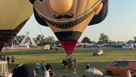 𝐀𝐌𝐀𝐙𝐈𝐍𝐆 Balloon Festival BRISTOL, ENGLAND #shorts