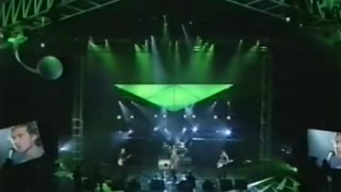Bush - Greedy Fly At The American Music Awards 1-27-1997 (Live) (Gavin Rossdale)