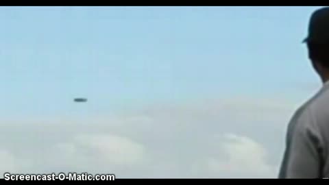 Amazing Day Time Ufo filmed over Costa Rica by John Pollac 12 23 12