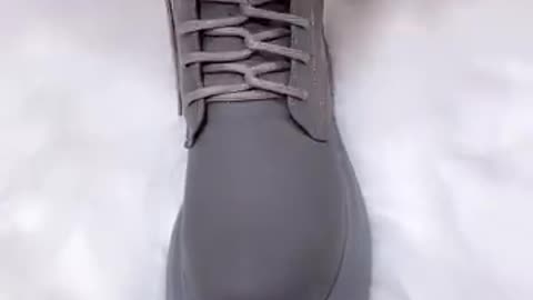 Viral shoeless video