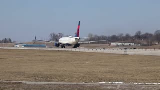 Delta Boeing 737-800 departing St Louis Lambert Intl - STL