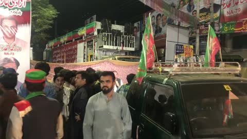 Pakistan: Imran Khan supporters remain at site of attempted assassination