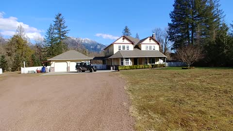 Exceptional Home with MASSIVE Mountain Views on 5 Acres With River Frontage