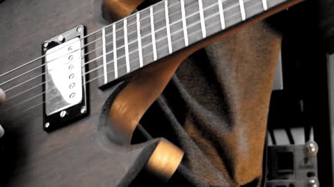 Guitarra SG Artesanal em mogno captadores Epiphone ACPNHCN Alnico (002)