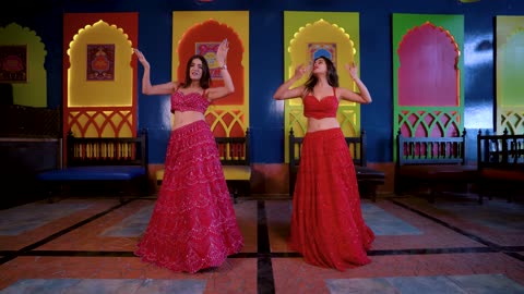 Fevicol Se Dance - Kareena Kapoor Salman Khan - Dabangg 2 - Amy Aela and Nyra Bannerjee