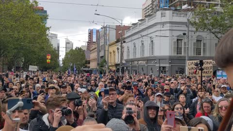 Markiyan Melnychenko The Protesters Violinist wows them.