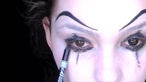 Scary clown makeup tutorial