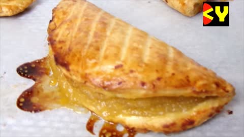 Apple Turnover (for Adult only)