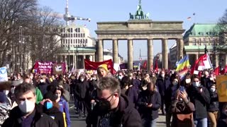 Thousands march for global climate action