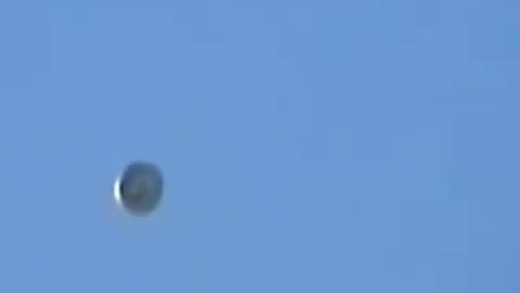 Silver UFO over Lake Havasu USA Feb 2009? #UFO #Alien #ET #USO #UAP #Disclosure 👉👉👉 Follow me