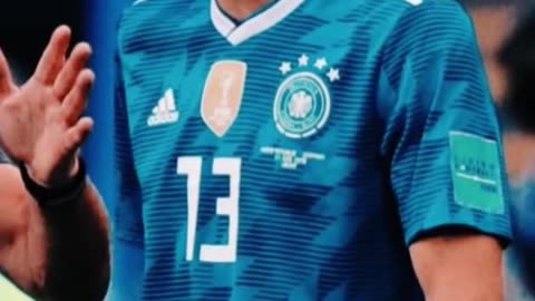 Thomas Müller: Football's Versatile Star | Career, Skills, and Records