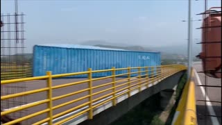 Ejército venezolano bloquea puente fronterizo para evitar la entrada de ayuda humanitaria