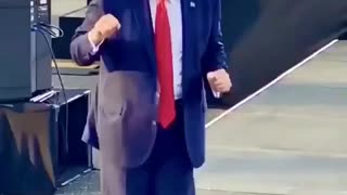 I call this dance move the “still your President” #TRUMP2020