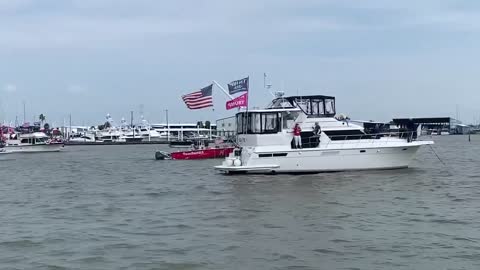 Trump Boat Parade 3