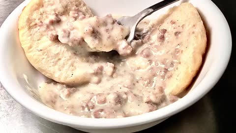 Easy, Biscuits n Sausage Gravy, Cooked W Portable Pizza Oven n Rice Cooker