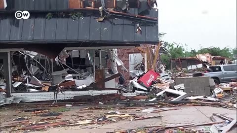 Tornadoes rip through US state of Oklahoma | DW News