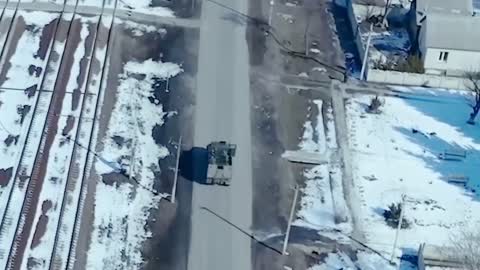 DRONE FOOTAGE OF RUSSIAN TANK BATTLE IN THE STREETS, MUST SEE!!