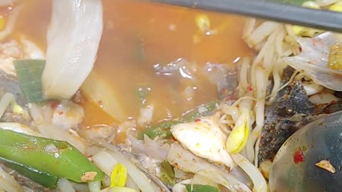 Korean rockfish and flatfish spicy soup