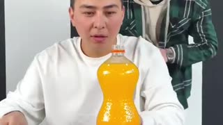 See How They Change the Color of This Cold Drink