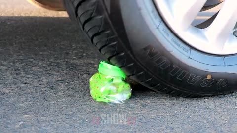 Aplastando Cosas Crujientes con el Coche Experimento 250 Globos de marelaxing5