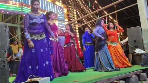 Village- Women- Group- Dance- Masti