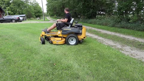 How to Turn With A Zero-Turn Mower Without Damaging Your Lawn