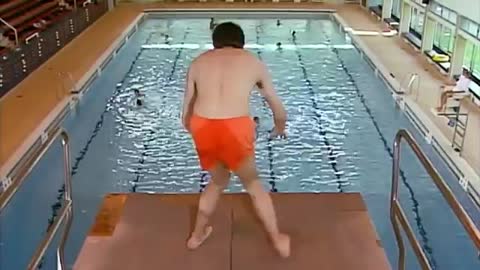 Dive Mr Bean funny clip !