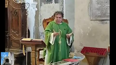 🔴 Don Pietro De Luca, parroco a Paola (Calabria).