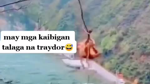 May mga kaibigan tala na mga tridor