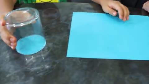 DIY_Magic_Trick_for_kids!_How_to_make_objects_disappear!!(360p)