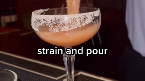 Comment below what cocktail you think this is 😱 #viral #cocktails #mocktails #martini
