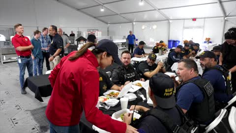 First Lady Casey DeSantis Delivers Meals to First Responders in Fort Myers
