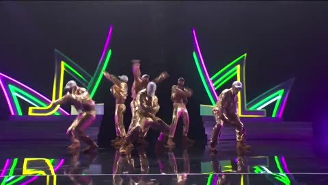 Jennifer Lopez Electrifying Live Performance at MTV VMAs: Dinero, I'm Real & More!