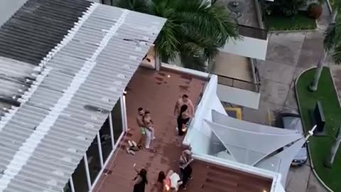 Video: habitantes de Bocagrande se quejan de parrandas en edificio vecino