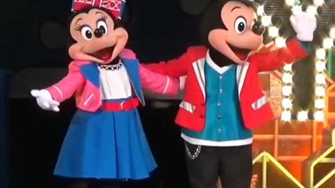 Umbrella End Show Minnie Mouse Miss