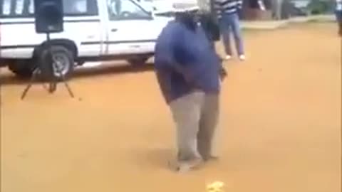 Funny!! Fat African Man Doing The 'Kukere' Dance.