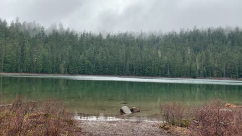 Oregon – Mount Hood National Forest – The Stillness of Lower Twin Lake – 4K