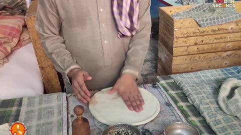 Afghani Roti Cooked in BIG TANDOOR | Traditional Afghani Bread Making Skills! Designed Naan Prepared