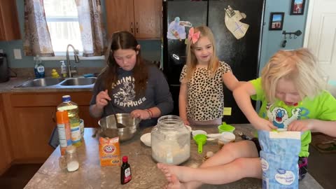 Lily-Rose Kindergarten Cook: Baked Vanilla Donuts