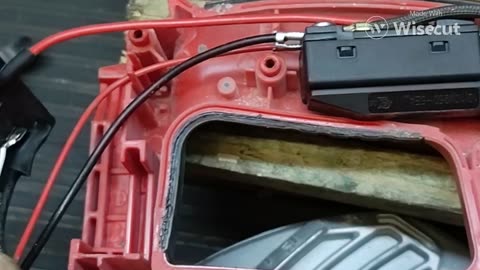 How to Fix a Milwaukee M18 Cordless Lithium-Ion 6-1/2" Circular Saw - 2630-20