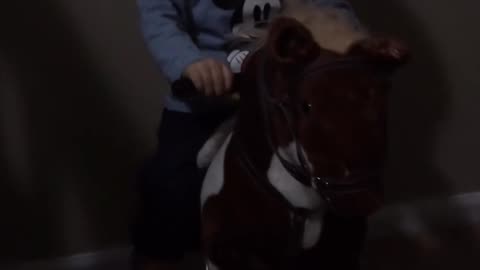 Riding his rocking horse - Old Town Road - Lil Ñas X ft. Billy Ray Cyrus