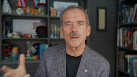 Astronaut Chris Hadfield thrilled after successful splashdown of Orion capsule