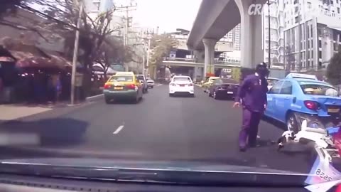 Unbelievable Dashcam Captures: Crazy Moments on the Road Compilation! Stupid but Funny Drivers