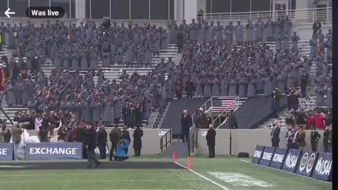 Military cheers loudly for Trump entering Stadium