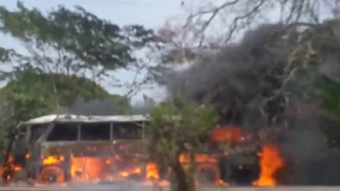 INCENDIO BUS CARTAGENA BARRANQUILLA