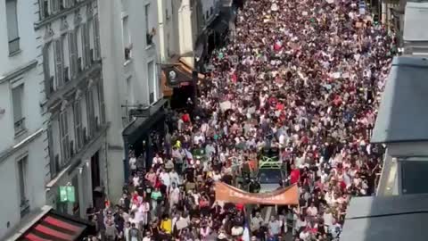 Paris July 17 2021 Protest COVID Macron