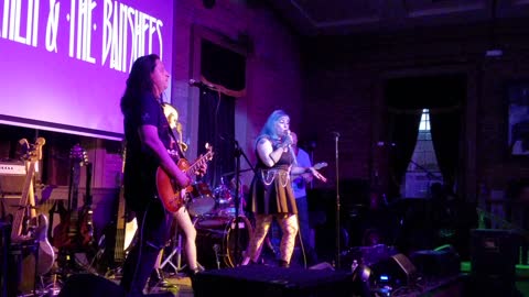 Gretchen and the Banshees (Souxsie and the Banshees tribute) - Cities in Dust