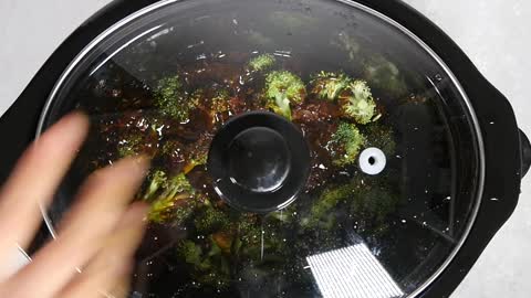 Slow cooker broccoli beef