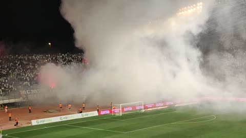 Vatromet navijača na Hajduk -Slaven Belupo
